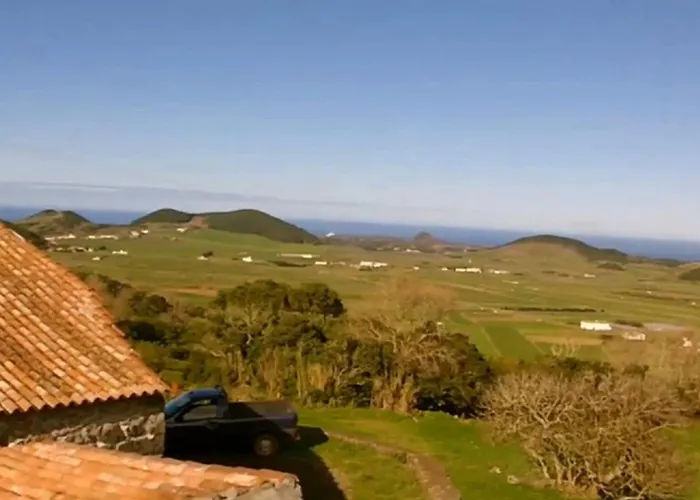 Mountain Hideaway Almas (Graciosa)